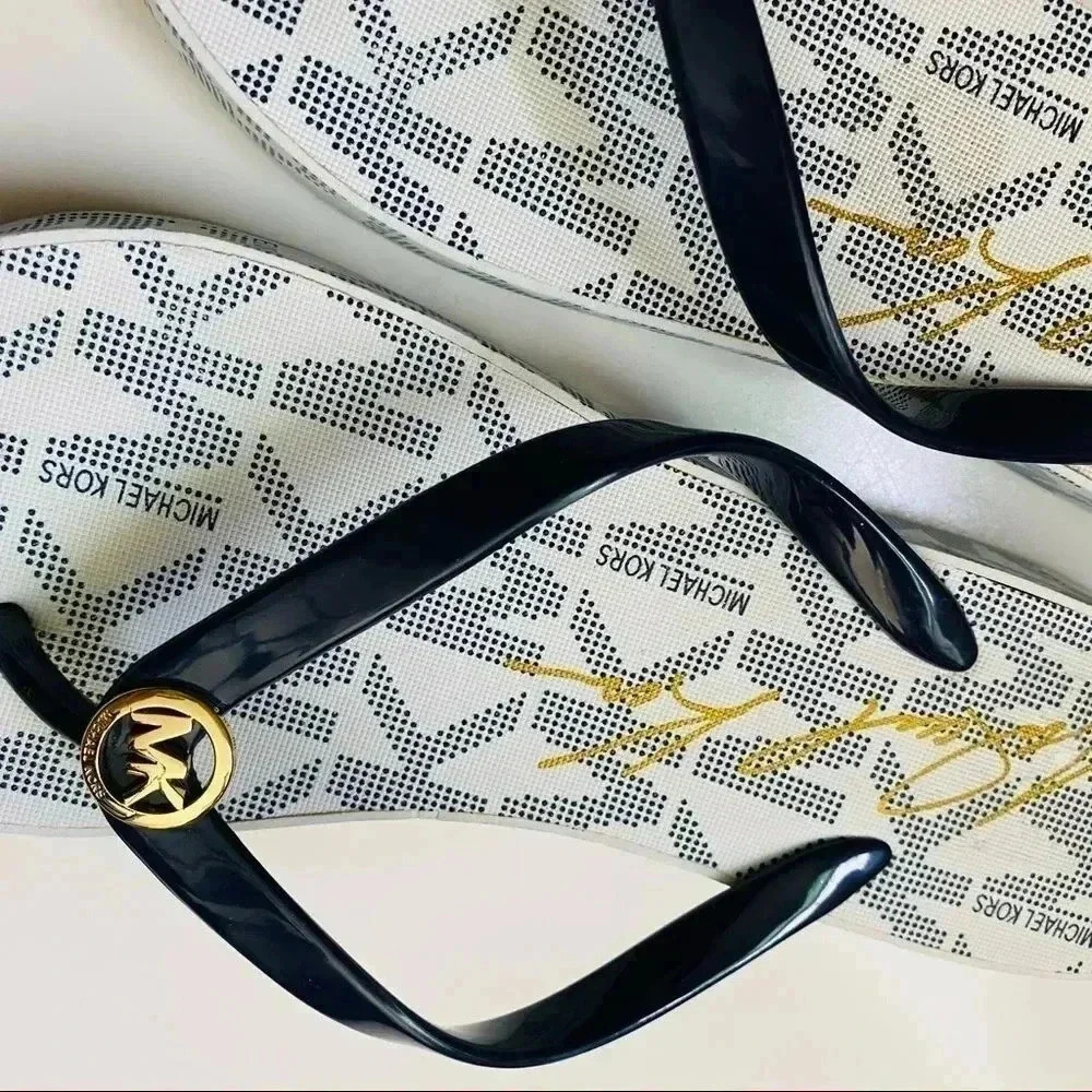 Micheal Kors Bedford Wedge Flip Flops - Picture 6 of 8